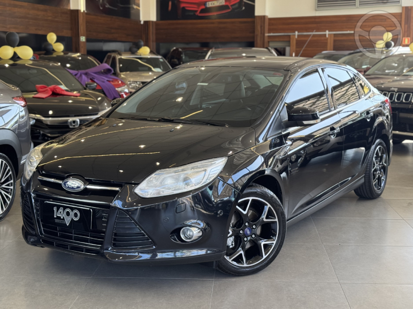 FOCUS 2.0 TITANIUM PLUS FASTBACK 16V FLEX 4P AUTOMÁTICO - 2015 - NOVO HAMBURGO