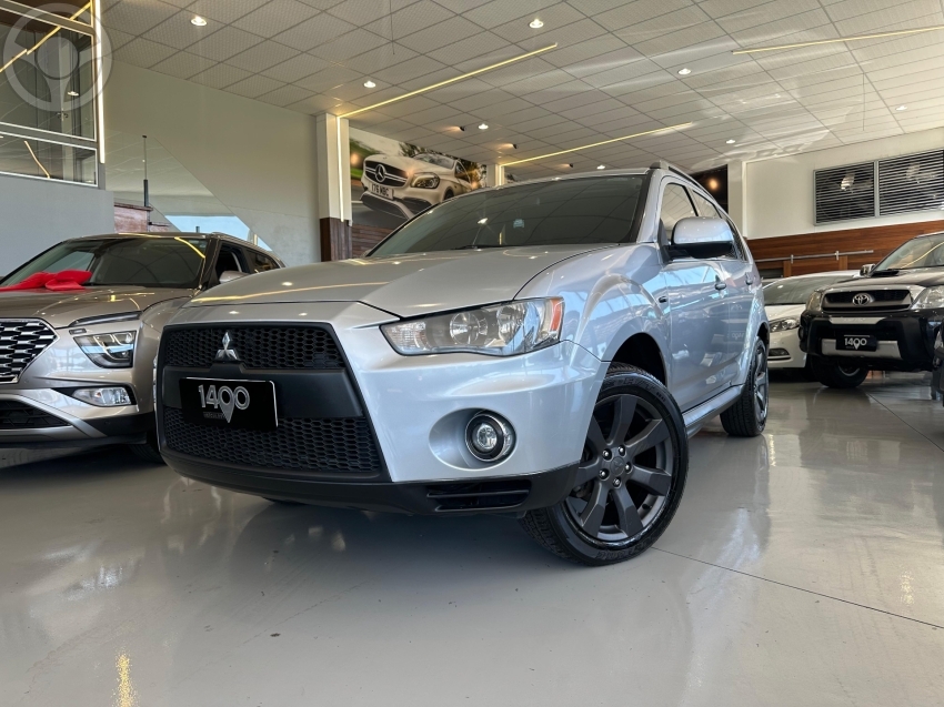 OUTLANDER 2.0 16V 4P AUTOMÁTICO - 2012 - NOVO HAMBURGO