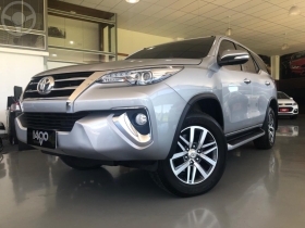 hilux sw4 2.8 srx 4x4 16v turbo intercooler diesel 4p automatico 2019 novo hamburgo