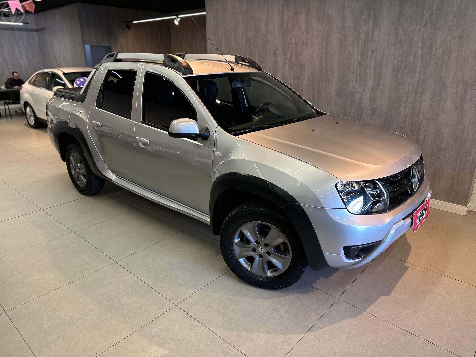 DUSTER OROCH 2.0 16V FLEX DYNAMIQUE AT 4P AUTOMÁTICO - 2017 - CAXIAS DO SUL