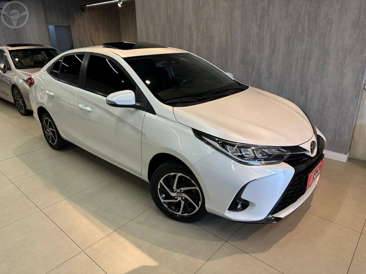 YARIS 1.5 XLS CONNECT SEDAN 16V FLEX 4P AUTOMÁTICO - 2023 - CAXIAS DO SUL