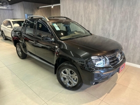 oroch 1.6 16v sce intense flex 4p manual 2025 caxias do sul