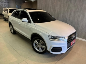 Q3 1.4 TFSI AMBIENTE FLEX 4P S TRONIC