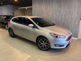 focus 2.0 titanium plus hatch 16v flex 4p auto 2016 caxias do sul