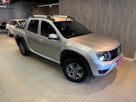 duster oroch 2.0 16v flex dynamique at 4p automatico 2017 caxias do sul