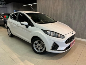 fiesta 1.6 sel hatch 16v flex 4p automatico 2018 caxias do sul