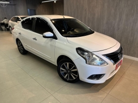 versa 1.6 16v flex unique 4p xtronic 2018 caxias do sul