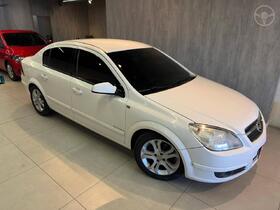 VECTRA 2.0 MPFI ELEGANCE 8V 140CV FLEX 4P MANUAL