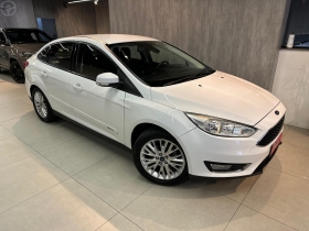 focus 2.0 se sedan 16v flex 4p automatico 2016 caxias do sul