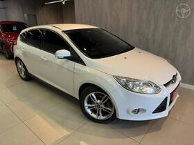 focus 2.0 se 16v flex 4p automatico 2015 caxias do sul