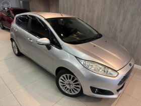 fiesta 1.6 titanium hatch 16v flex 4p automatico 2015 caxias do sul
