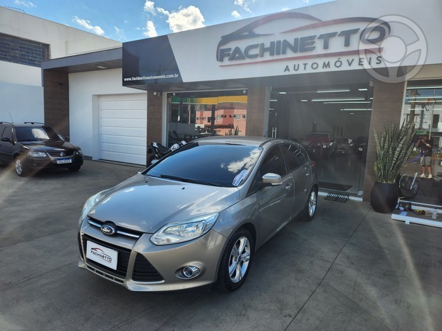 FOCUS HATCH SE 1.6 AUT. E  - 2015 - SOLEDADE
