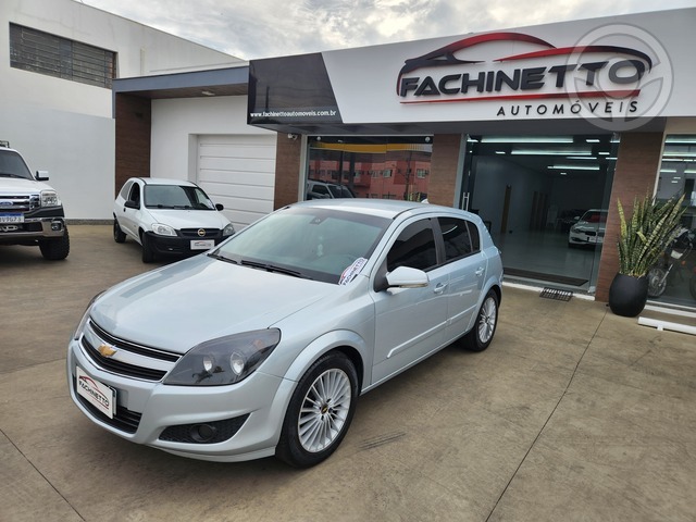 VECTRA GT 2.0 8V MANUAL E - 2010 - SOLEDADE