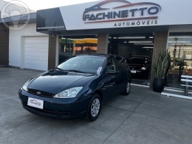 focus hatch 1.6 na cor verde 2007 soledade