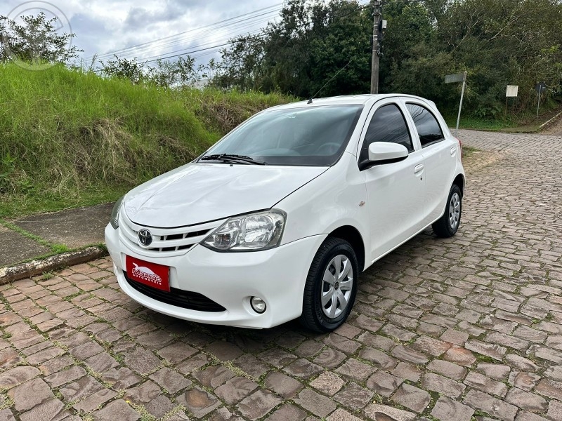 ETIOS X 1.3 - 2015 - LAJEADO