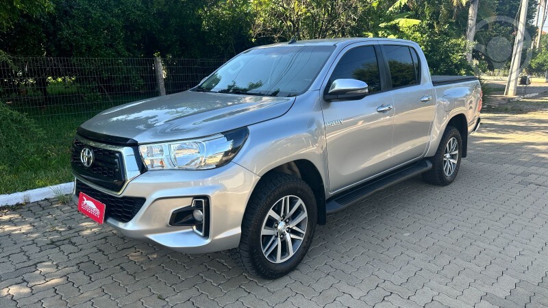 HILUX CAB. SRV 2.8 TB - 2019 - LAJEADO