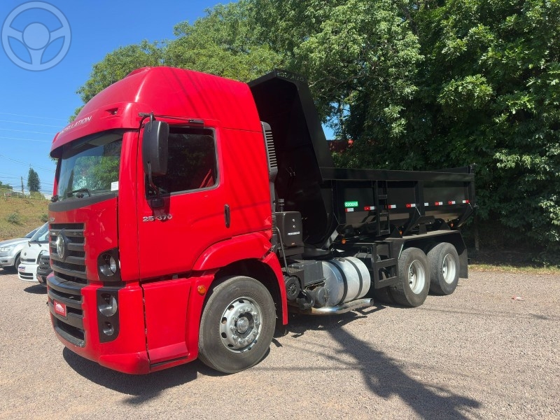 25.370 CONSTELLATION - 2011 - LAJEADO