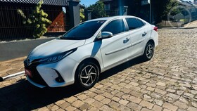 yaris sedan xs 1.5 2023 lajeado
