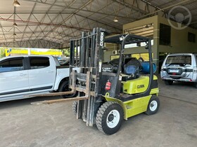 empilhadeira 2011 lajeado