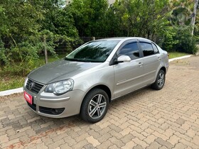 polo sedan comfortline 1.6 2011 lajeado