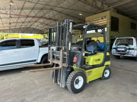 empilhadeira 2011 lajeado