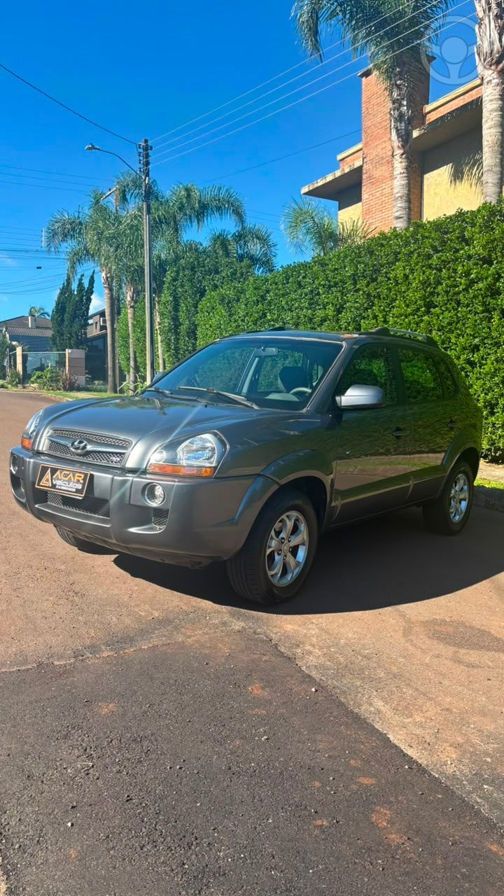 TUCSON 2.0 MPFI GLS 16V 143CV 2WD FLEX 4P AUTOMÁTICO - 2017 - CARAZINHO