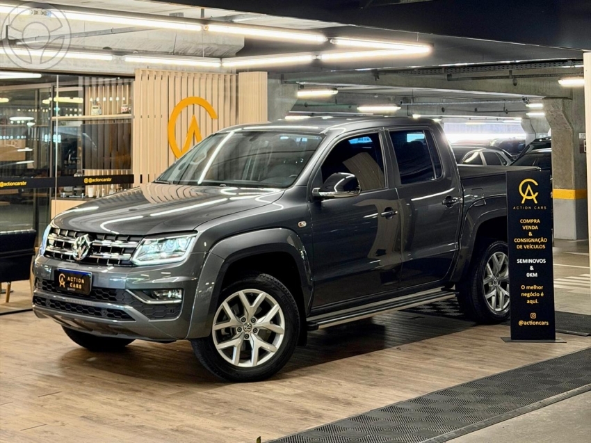 AMAROK 3.0 V6 TDI HIGHLINE CD DIESEL 4MOTION AUTOMÁTICO - 2024 - PORTO ALEGRE