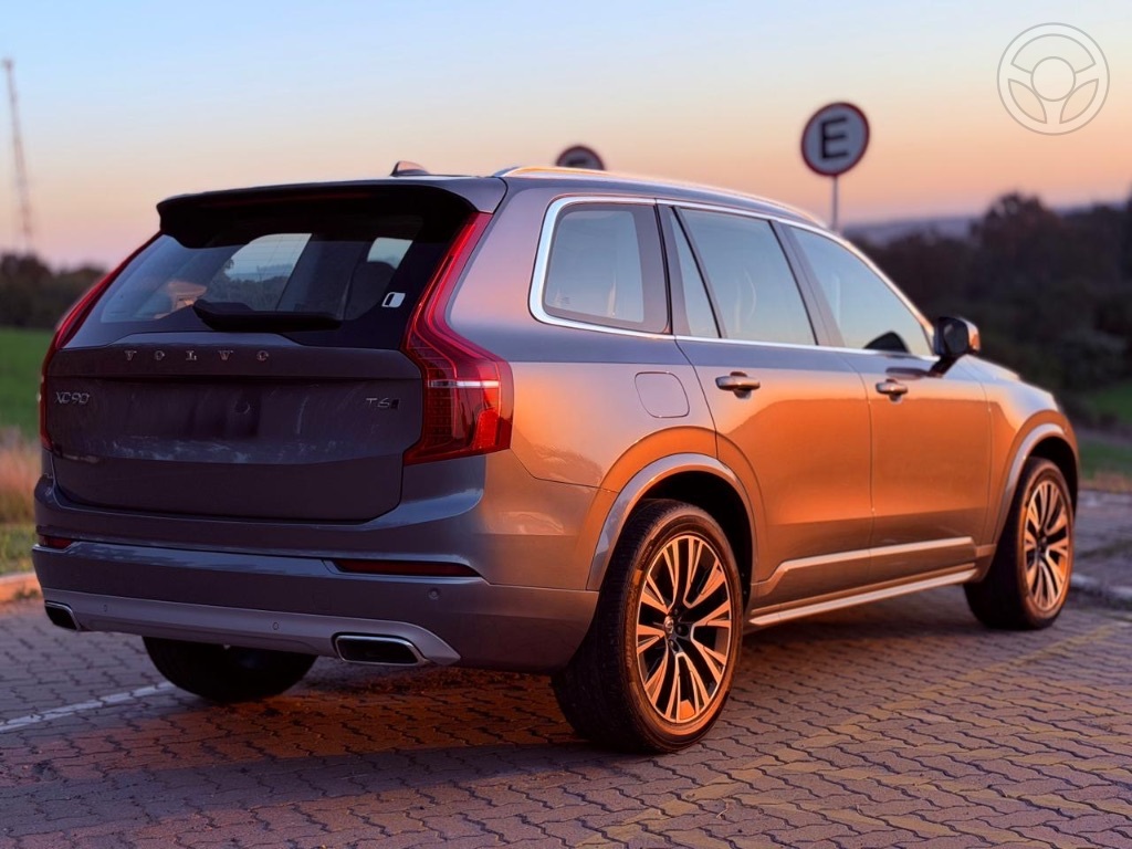 XC 90 T-6 MOMENTUM 2.0 320CV 5P - 2020 - CHARQUEADAS