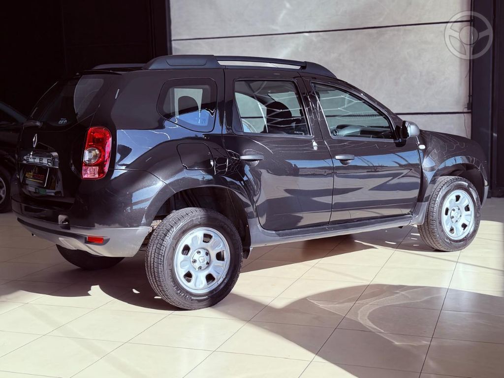 DUSTER EXPRESSION 1.6 HI-FLEX 16V MEC. - 2013 - CHARQUEADAS