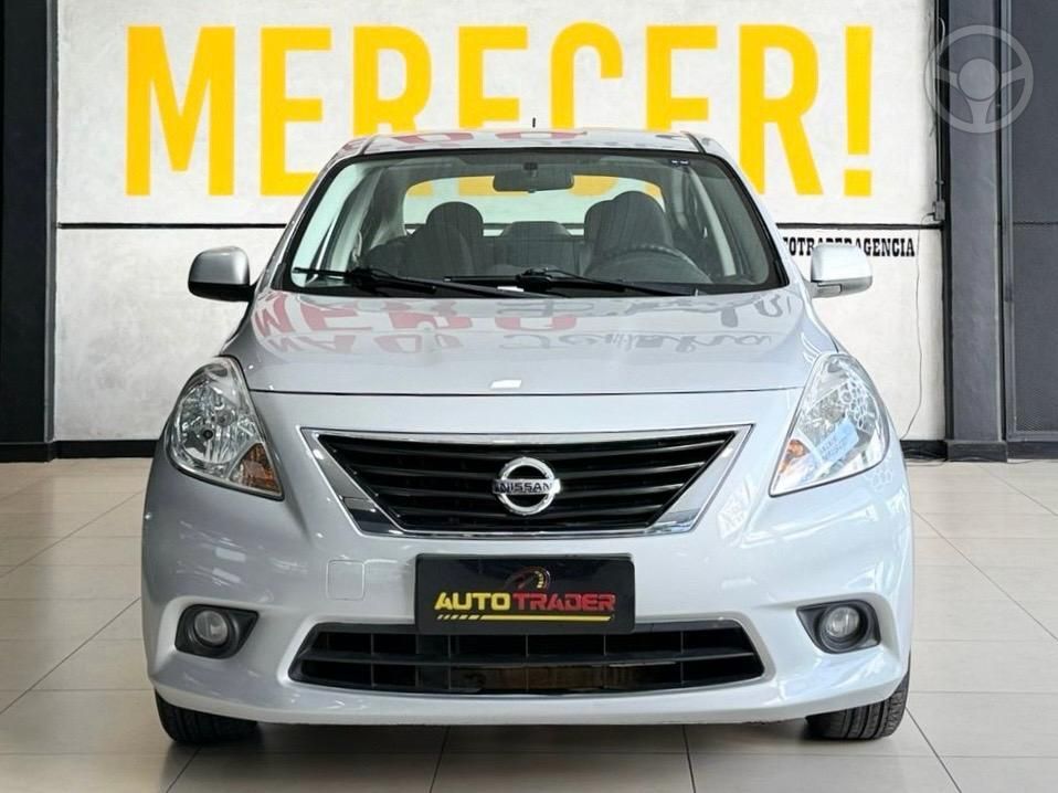 VERSA SL 1.6 16V FLEX FUEL 4P MEC. - 2013 - CHARQUEADAS