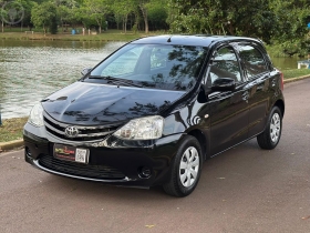 etios xs 1.3 flex 16v 5p mec. 2013 charqueadas