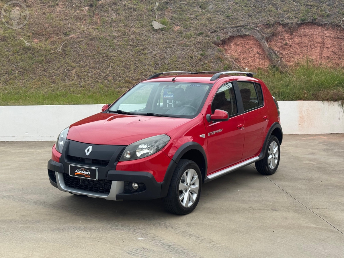 SANDERO 1.6 STEPWAY 16V FLEX 4P MANUAL - 2014 - SANTA CRUZ DO SUL