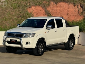 hilux 2.7 sr 4x2 cd 16v flex 4p automatico 2013 santa cruz do sul