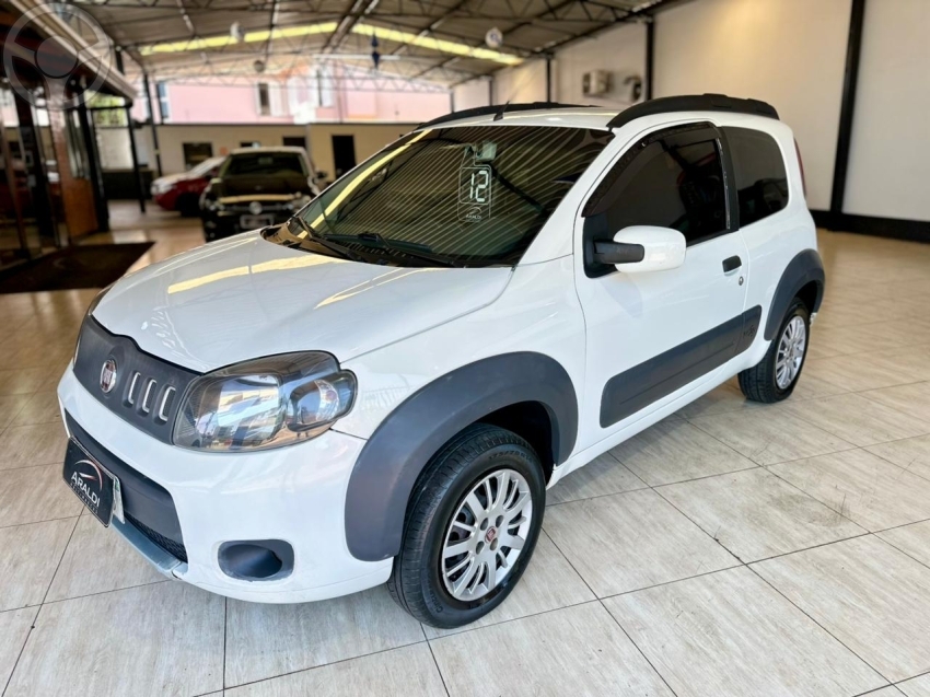 UNO 1.0 EVO WAY 8V FLEX 2P MANUAL - 2012 - VACARIA