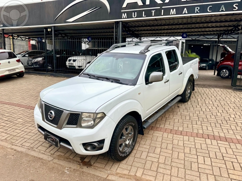 FRONTIER 2.5 SV ATTACK 4X4 CD TURBO ELETRONIC DIESEL 4P MANUAL - 2014 - VACARIA