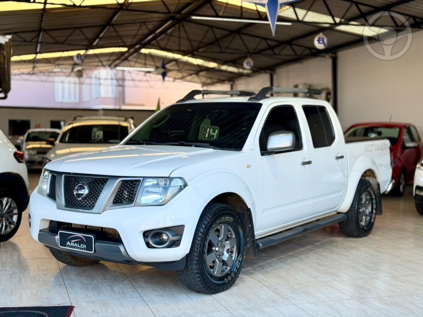 FRONTIER 2.5 SV ATTACK 4X4 CD TURBO ELETRONIC DIESEL 4P MANUAL - 2014 - VACARIA