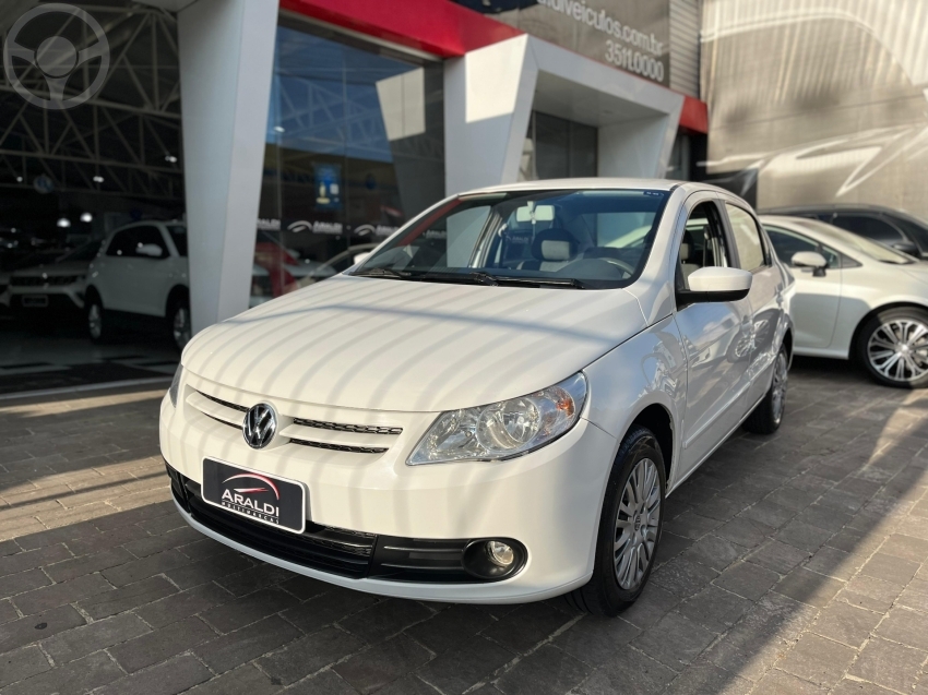 VOYAGE 1.6 MI TREND 8V FLEX 4P MANUAL - 2011 - VACARIA