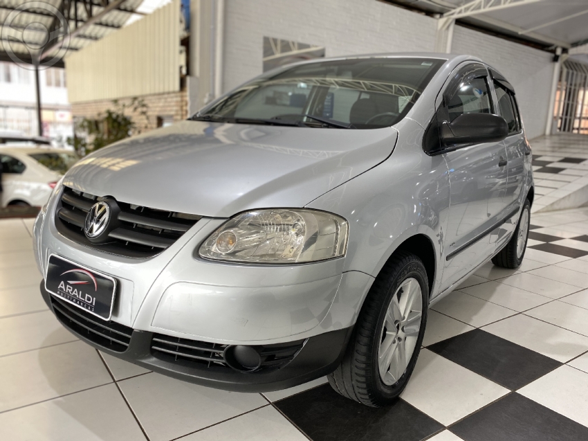 FOX 1.0 MI 8V FLEX 2P MANUAL - 2009 - VACARIA