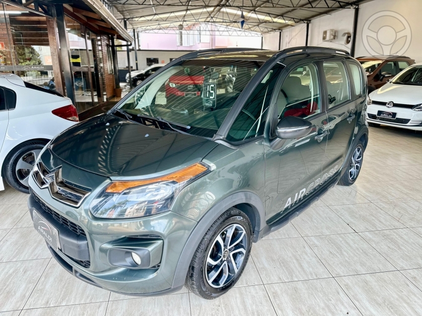 AIRCROSS 1.6 TENDANCE 16V FLEX 4P AUTOMÁTICO - 2015 - VACARIA