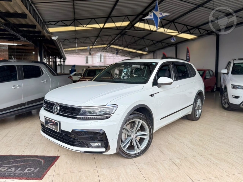 TIGUAN 2.0 ALLSPACE R-LINE 300 TSI 4P AUTOMÁTICO - 2021 - VACARIA