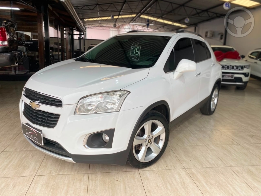 TRACKER 1.8 MPFI LTZ 4X2 16V FLEX 4P AUTOMÁTICO - 2015 - VACARIA