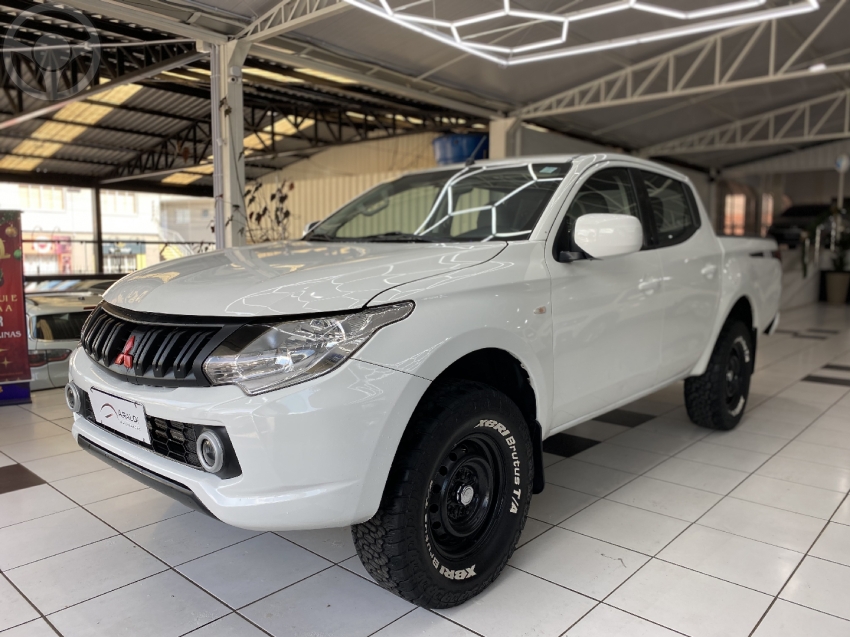 L200 TRITON 2.4 16V SPORT GLX OUTDOOR CD TURBO 4X4 DIESEL 4P MANUAL - 2020 - VACARIA