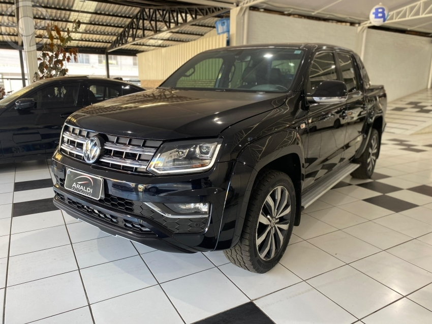 AMAROK 3.0 V6 EXTREME CD DIESEL 4X4 AT 4P AUTOMÁTICO - 2019 - VACARIA