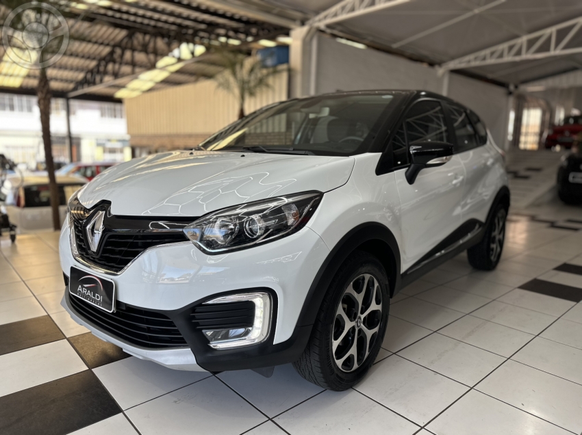 CAPTUR 1.6 16V FLEX INTENSE AUTOMÁTICO - 2019 - VACARIA