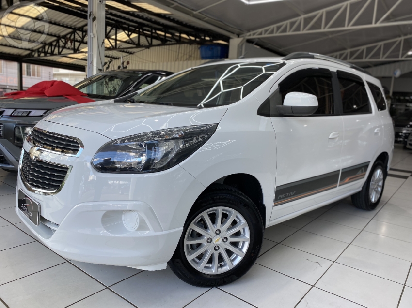 SPIN 1.8 LT 8V FLEX 4P MANUAL - 2016 - VACARIA