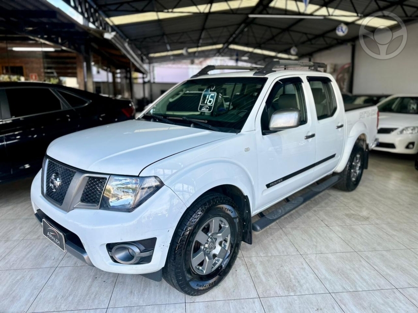 FRONTIER 2.5 SV ATTACK 4X4 CD TURBO ELETRONIC DIESEL 4P AUTOMÁTICO - 2016 - VACARIA