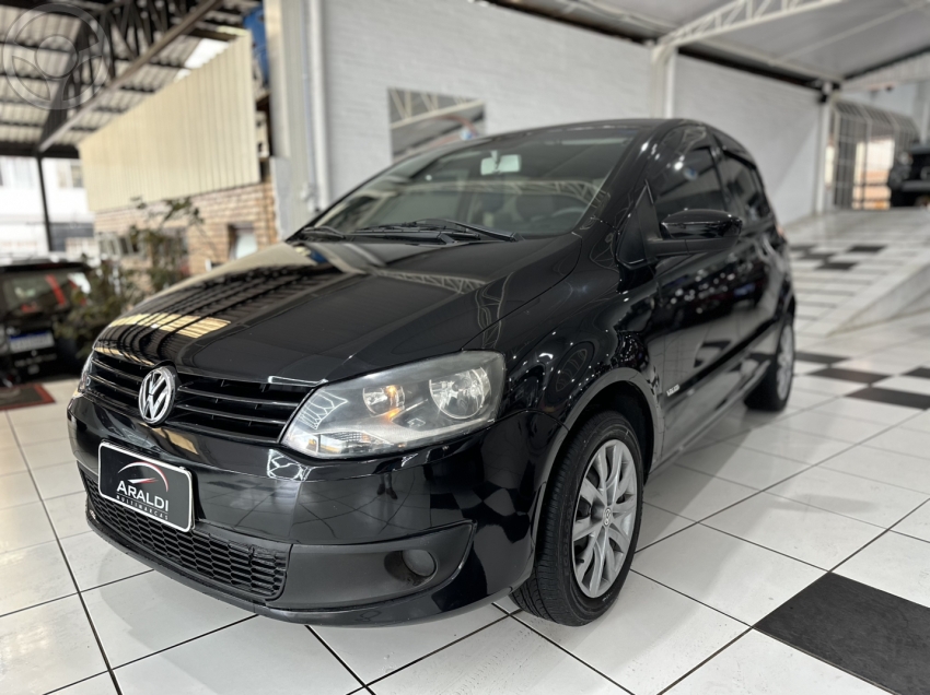FOX 1.0 MI 8V FLEX 4P MANUAL - 2011 - VACARIA