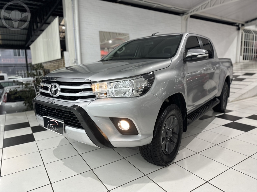 HILUX 2.8 SRV 4X4 CD 16V DIESEL 4P AUTOMÁTICO - 2017 - VACARIA