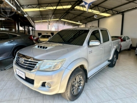 hilux 3.0 srv 4x4 cd 16v turbo intercooler diesel 4p automatico 2013 vacaria