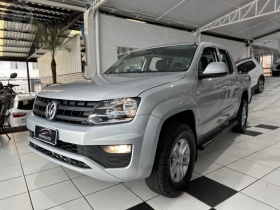 amarok 2.0 s 4x4 cd 16v turbo intercooler diesel 4p manual 2017 vacaria